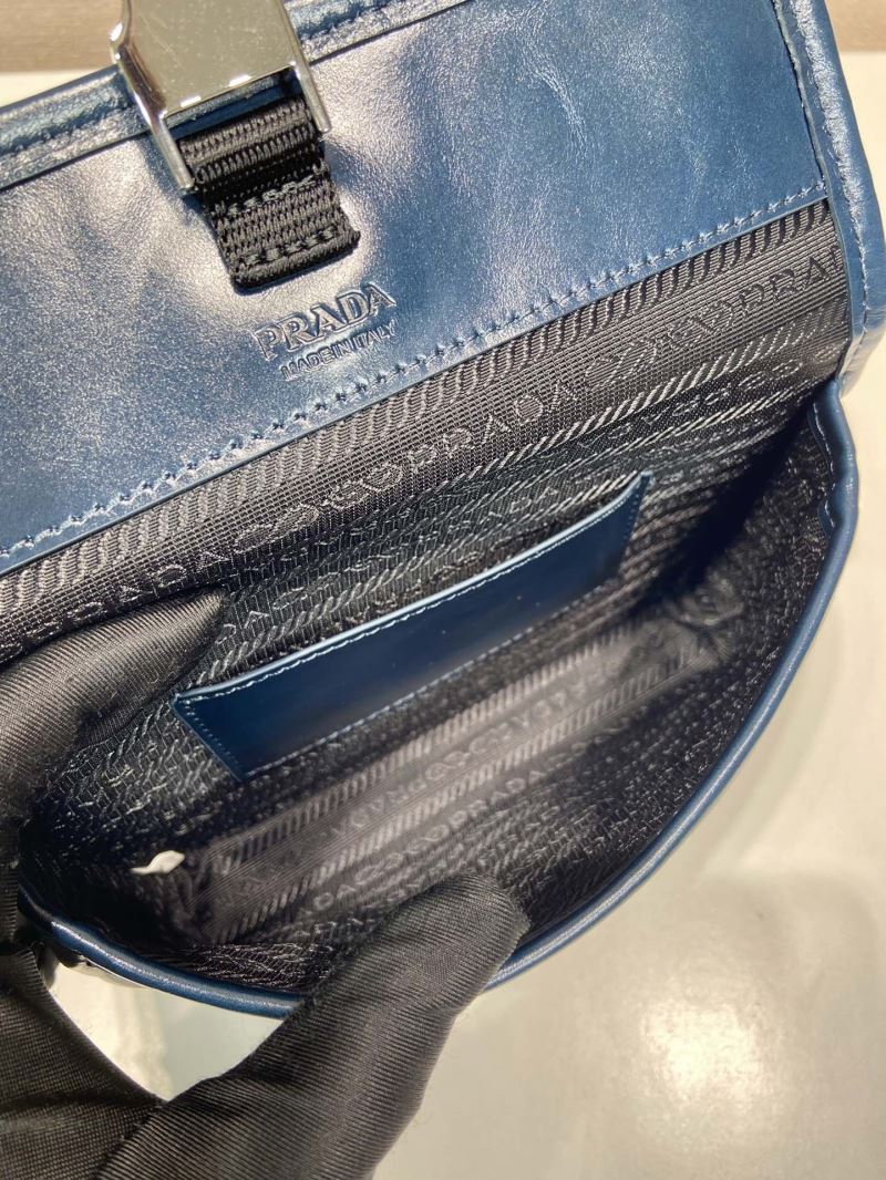 Pra*a waist chest packs